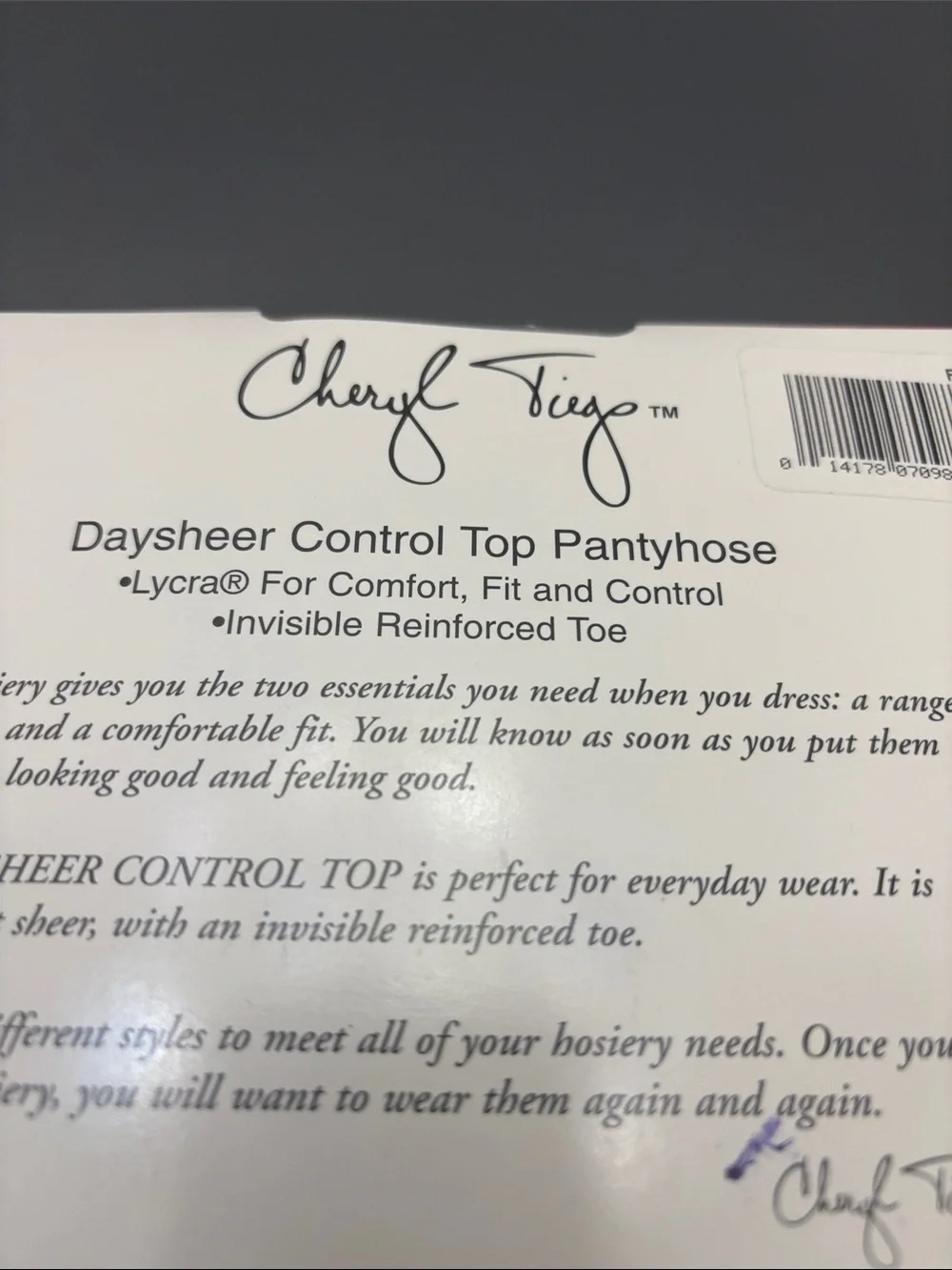 Cheryl Tiegs Daysheer PANTYHOSE Control Top F14 Black Size B small NEW Nylons